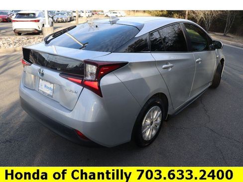 Used 2022 Toyota Prius LE image 7