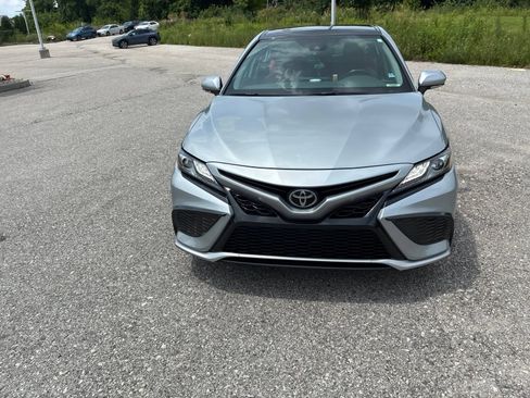 Used 2021 Toyota Camry XSE AWD/4WD image 5