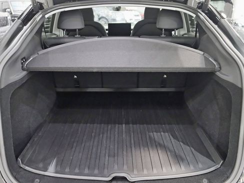 Used 2026 Tesla Model Y AWD image 36