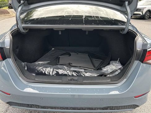 Used 2025 Nissan Sentra SV w/ All-Weather Package FWD image 10