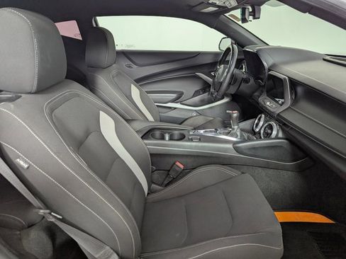 Used 2020 Chevrolet Camaro LT image 17