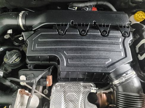 Used 2022 Jeep Renegade Latitude image 30