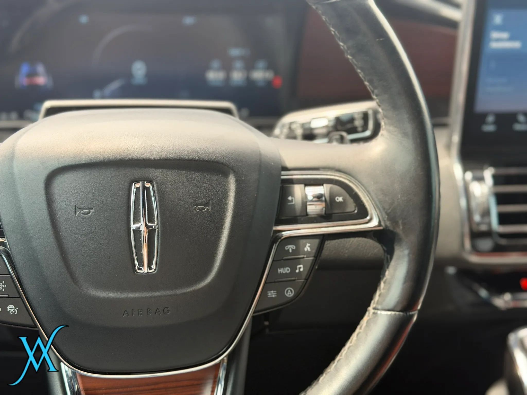 Used 2023 Lincoln Navigator Reserve AWD/4WD image 35