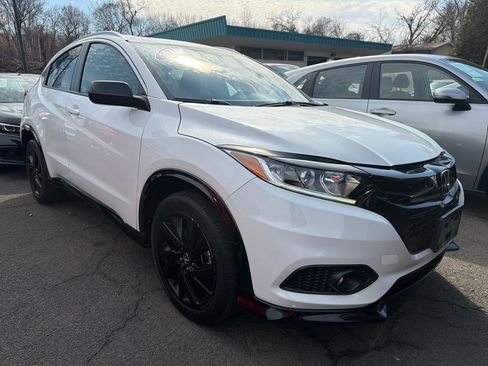 Used 2021 Honda HR-V Sport image 3