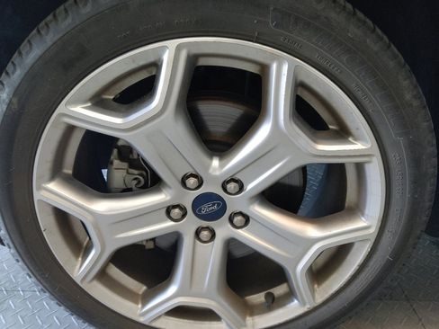 Used 2019 Ford Escape Titanium w/ U9j03 - Titanium Tow Package image 31