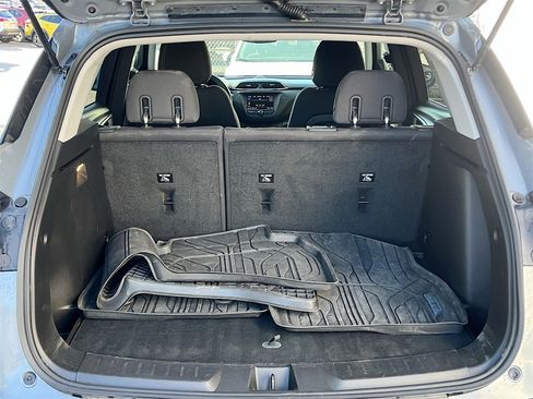 Used 2022 Chevrolet TrailBlazer LT w/ LPO, Blackout Package image 25