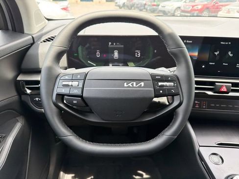 New 2026 Kia Sportage LX FWD image 10