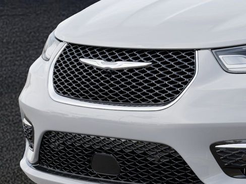 New 2026 Chrysler Pacifica Select FWD image 11