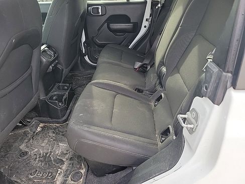 Used 2021 Jeep Gladiator Sport image 10