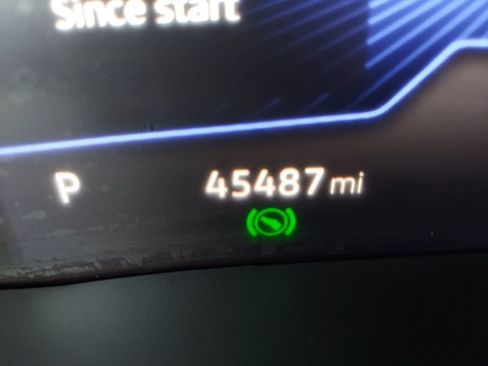 Used 2023 Volkswagen Atlas SE image 18