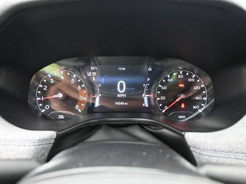 Used 2024 Jeep Compass Latitude AWD/4WD image 30