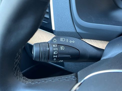 Used 2025 Volvo XC90 B6 Ultra image 33