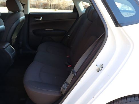 Used 2020 Kia Optima LX image 20