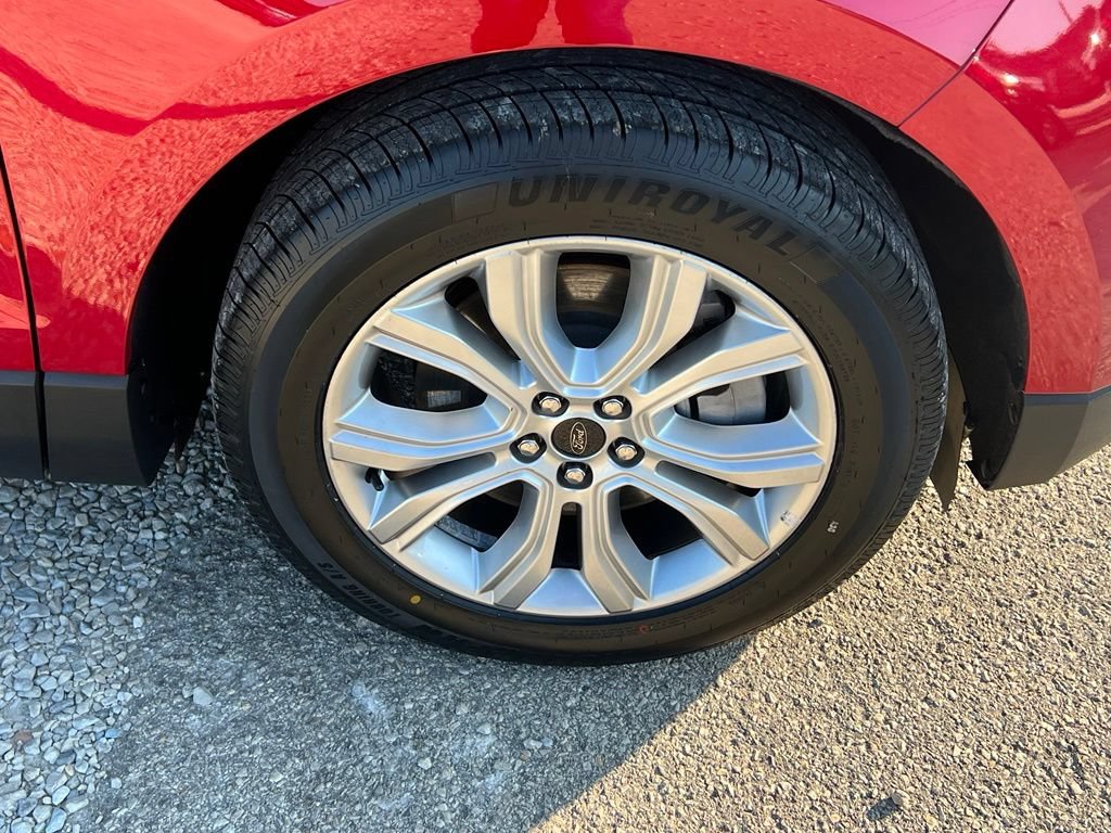 Used 2023 Ford Edge Titanium AWD/4WD image 8
