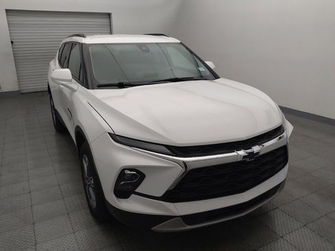 Used 2024 Chevrolet Blazer LT w/ Convenience Package FWD image 14