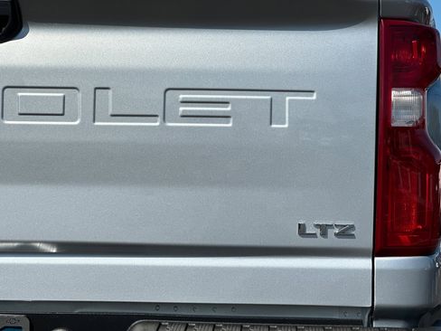 Used 2023 Chevrolet Silverado 3500 LTZ w/ Gooseneck/5TH Wheel Package image 36