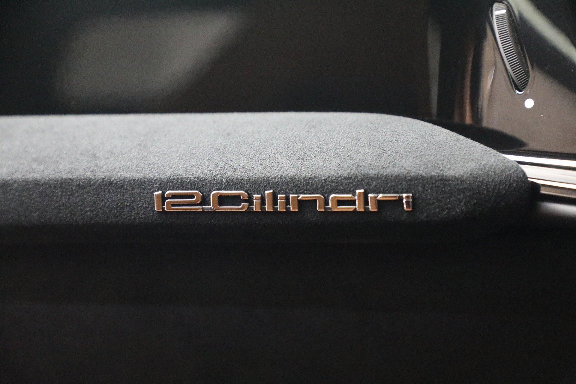 Certified 2025 Ferrari 12Cilindri RWD image 20
