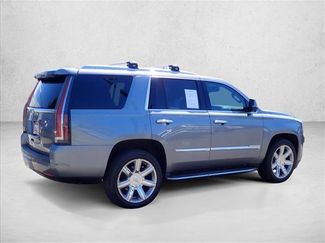 Used 2020 Cadillac Escalade Luxury AWD/4WD video 4