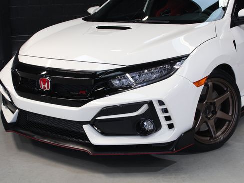 Used 2020 Honda Civic Type R image 7