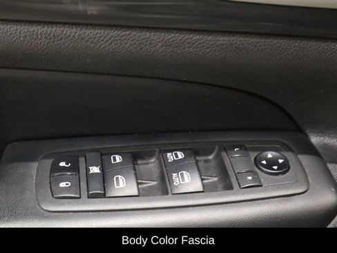 Used 2021 Jeep Grand Cherokee Laredo X image 20