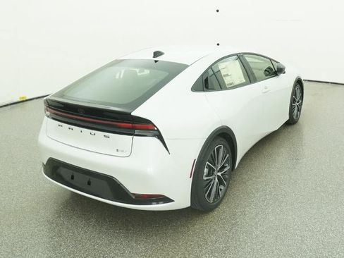 New 2026 Toyota Prius XLE image 8