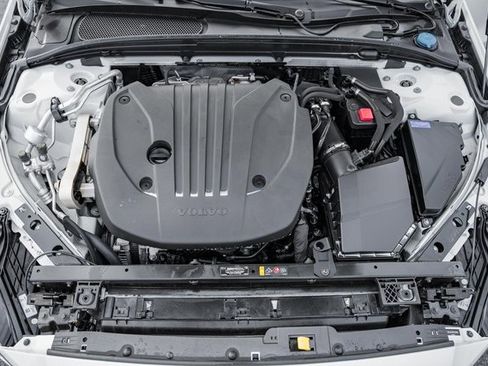 Used 2023 Volvo S60 B5 Plus w/ Climate Package image 18