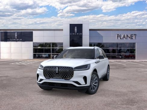 New 2026 Lincoln Aviator Reserve RWD image 2