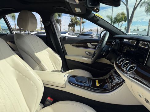 Used 2022 Mercedes-Benz E 350 RWD Sedan w/ AMG Line Exterior image 19