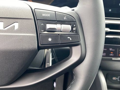 New 2026 Kia Sportage EX FWD image 16