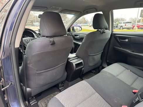 Used 2016 Toyota Camry LE image 17