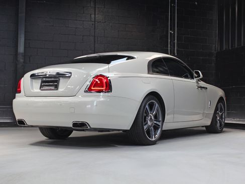Used 2014 Rolls-Royce Wraith RWD image 20