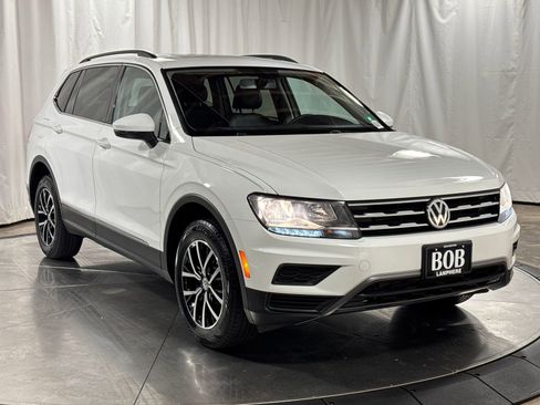 Used 2021 Volkswagen Tiguan SE AWD/4WD image 18