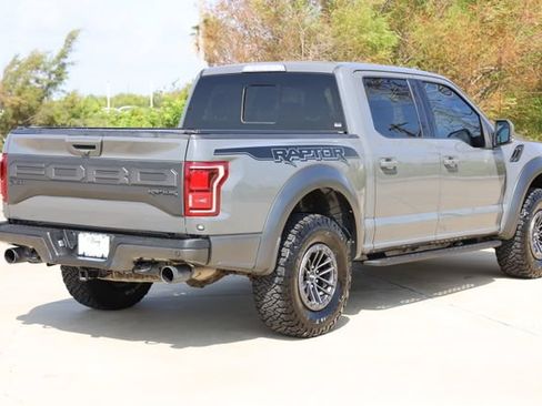 Used 2020 Ford F150 Raptor w/ Equipment Group 802A Luxury AWD/4WD image 8