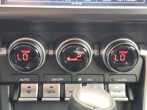 Used 2024 Toyota GR86 Premium RWD image 17