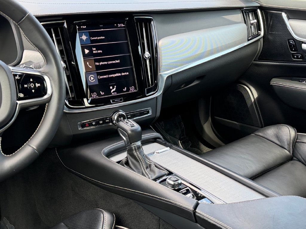 Used 2020 Volvo S90 T6 R-Design AWD/4WD image 14