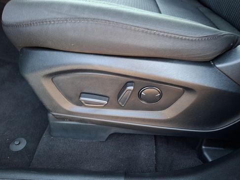 Certified 2023 Ford Explorer XLT AWD/4WD image 15