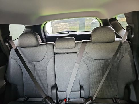 Used 2019 Hyundai Santa Fe SEL FWD image 15