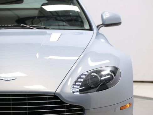 Used 2011 Aston Martin V8 Vantage Coupe RWD image 71