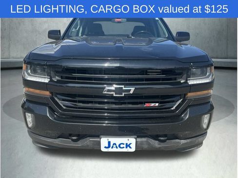 Used 2018 Chevrolet Silverado 1500 LT w/ Midnight Edition AWD/4WD image 11