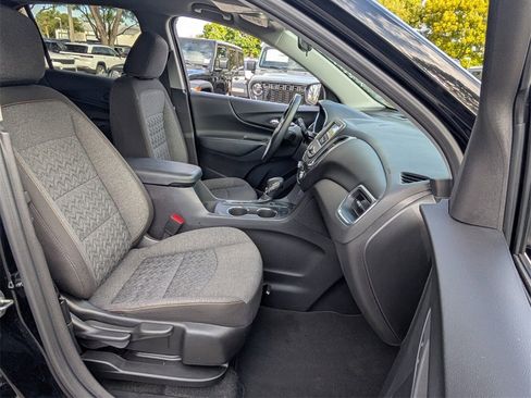Used 2024 Chevrolet Equinox LT image 15