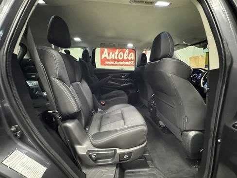 Used 2025 Subaru Ascent Premium AWD/4WD image 13