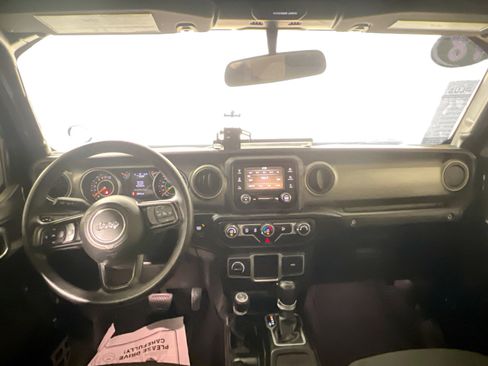 Used 2018 Jeep Wrangler Unlimited Sport image 28