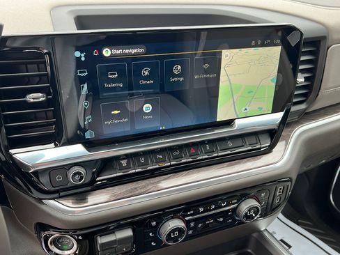 New 2026 Chevrolet Silverado 2500 LTZ w/ LTZ Convenience Package image 31