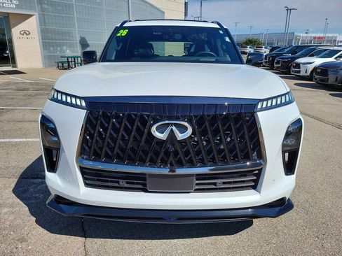 Certified 2026 INFINITI QX80 4WD w/ Sport Exterior Package image 8