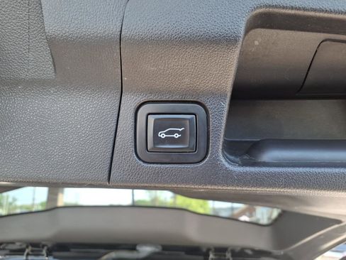 Used 2019 GMC Acadia SLE w/ Driver Alert Package I AWD/4WD image 13