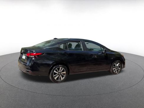 Used 2025 Nissan Versa SV image 16