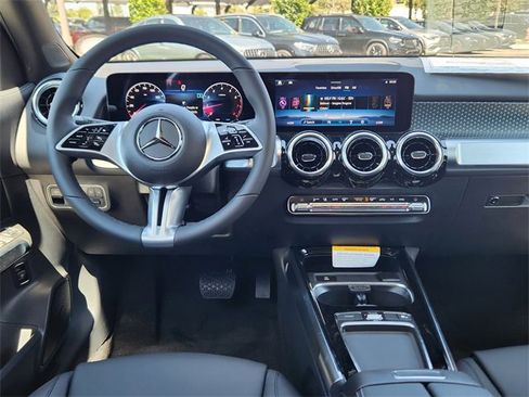 New 2026 Mercedes-Benz GLB 250 4MATIC image 12