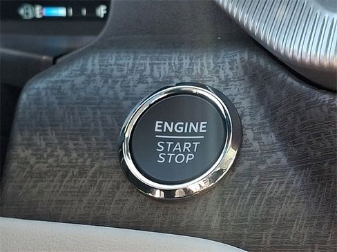 New 2026 Ford Explorer Platinum w/ LUX Leather Package image 17