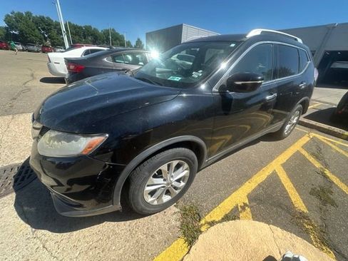 Used 2015 Nissan Rogue SV FWD image 3