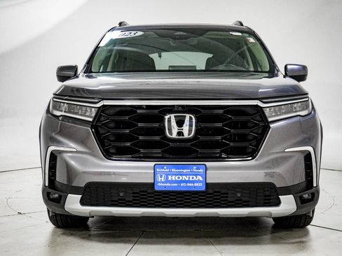 Used 2023 Honda Pilot Elite image 16